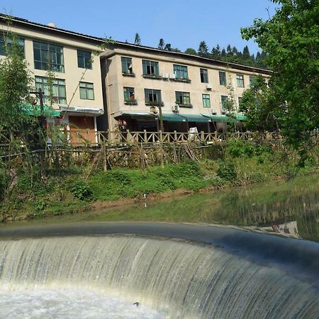 Longyan Yongding Tulou Mengtian Inn Екстериор снимка