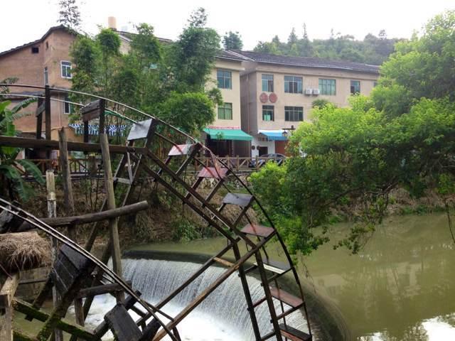 Longyan Yongding Tulou Mengtian Inn Екстериор снимка